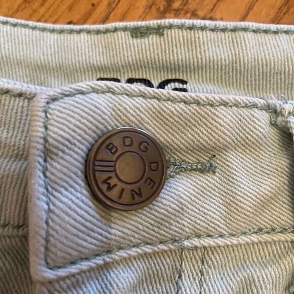 BDG Urban Outfitters Denim Jean Shorts Sz 25 - Picture 3 of 5
